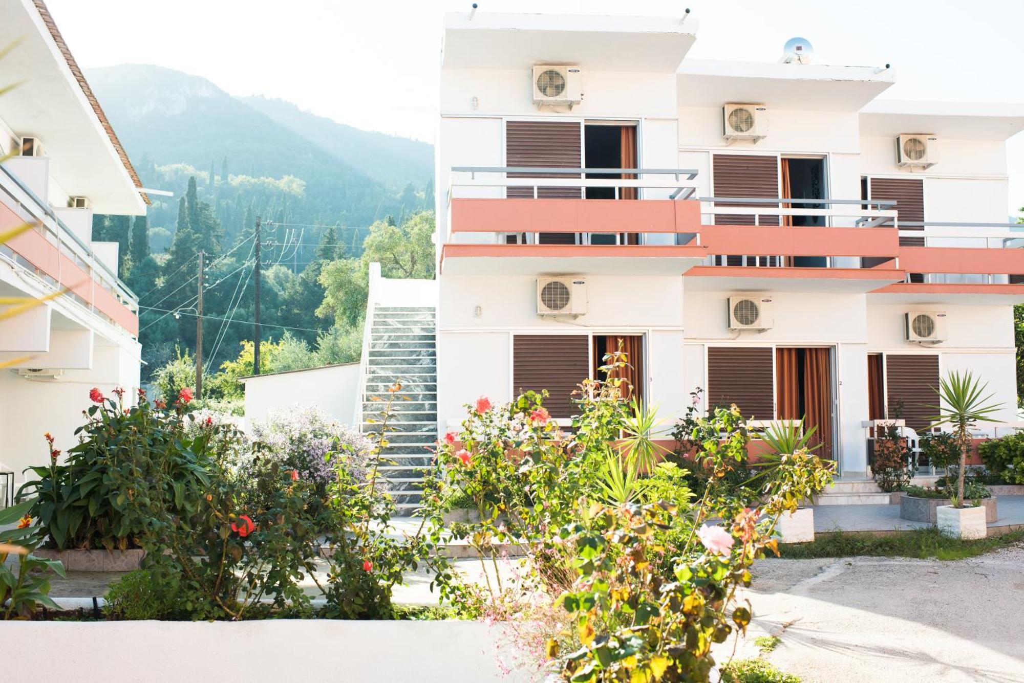 Sunlight Hotel بينيتسيس المظهر الخارجي الصورة